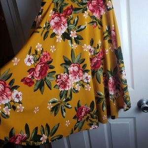 Brand new Derek heart floral romper dress size L!